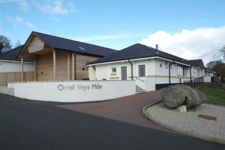 Oriel Ynys Môn